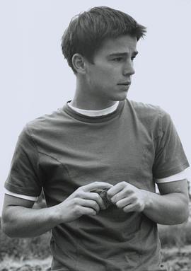 乔什·哈奈特 照片