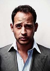 莫里兹·布雷多 照片