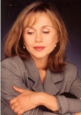 伊丽莎白·德帕迪约 照片