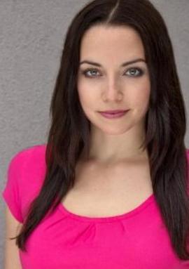 詹妮弗·皮达维克 照片