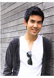 辰塔维·塔纳西维 照片