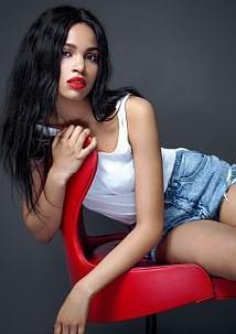 内斯塔·库珀 照片