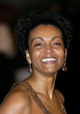 阿卓艾·安多 照片