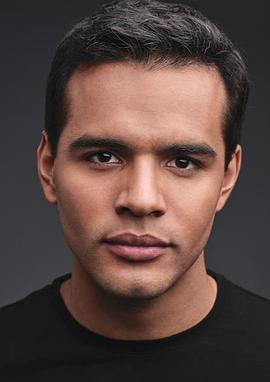 雅各布·西皮奥 照片