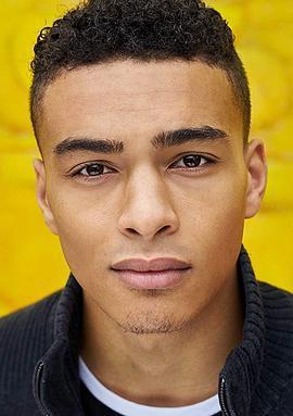 加布里埃尔·达尔库 照片