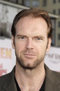 泰勒·梅恩 照片