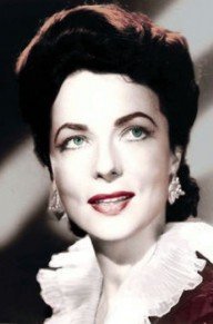 阿格妮丝·摩尔海德 照片