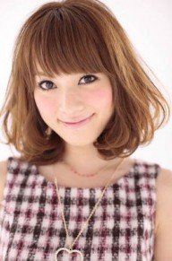 安座间美优 照片