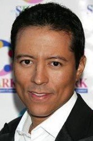 杨希·亚瑞斯 照片