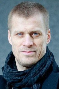 延斯·赫尔腾 照片