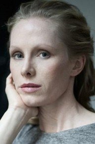 苏珊娜·伍艾斯特 照片