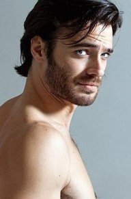 吉欧里奥·贝鲁蒂 照片