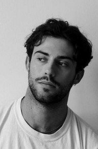 艾伦·阿尔塔拉斯 照片