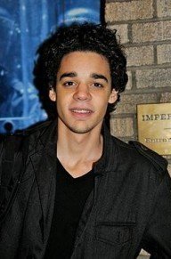 大卫·阿尔瓦雷茨 照片